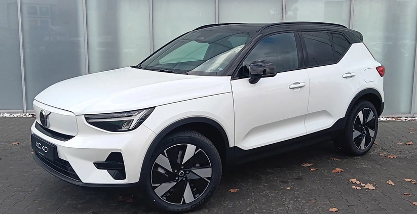 Volvo XC 40 cena 297350 przebieg: 10, rok produkcji 2023 z Sierpc małe 254